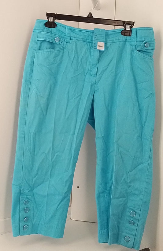 New Directions Cyan Capris Pants